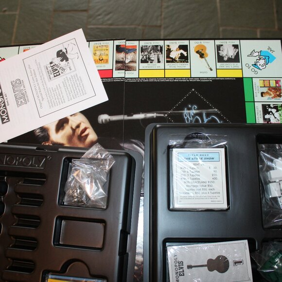 Parker Brothers Monopoly Elvis 2002 Collectors Edition - Picture 2 of 5